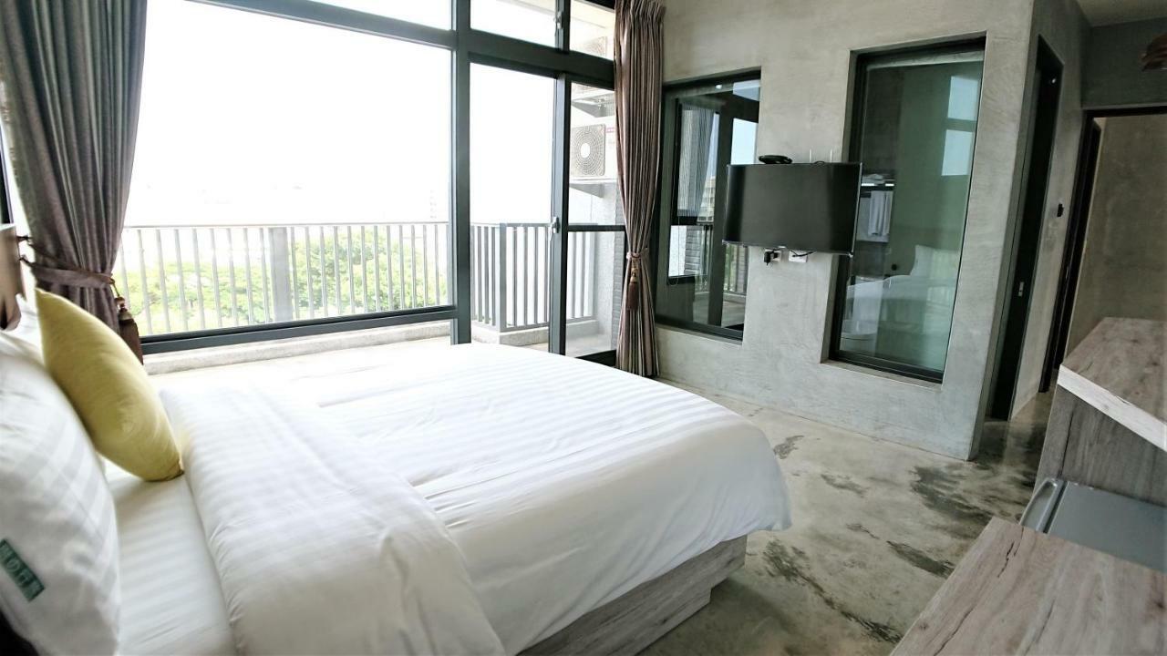 Tree House Apartment Hualien City Exterior photo