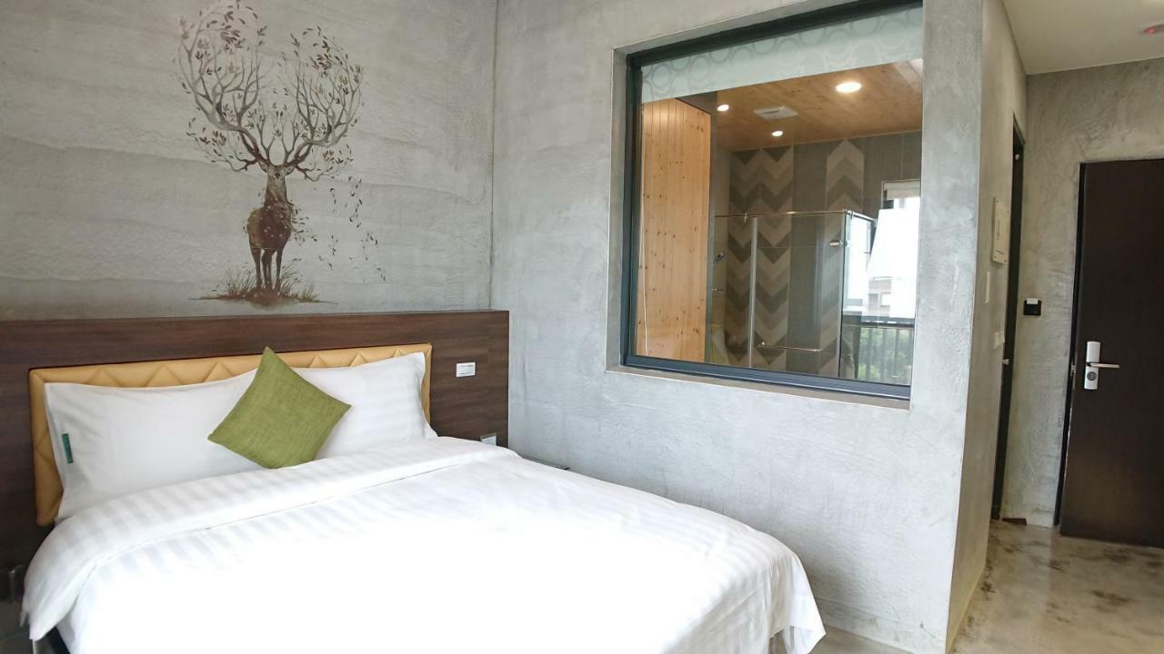 Tree House Apartment Hualien City Exterior photo